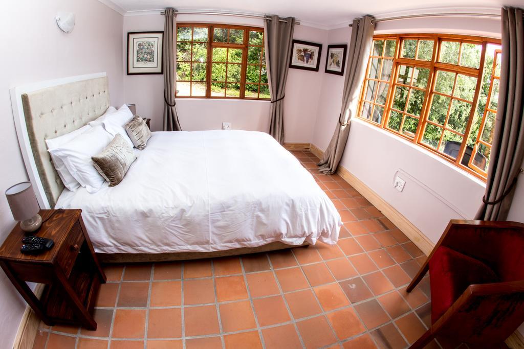 סומרסט ווסט Winelands Villa Guesthouse And Cottages מראה חיצוני תמונה